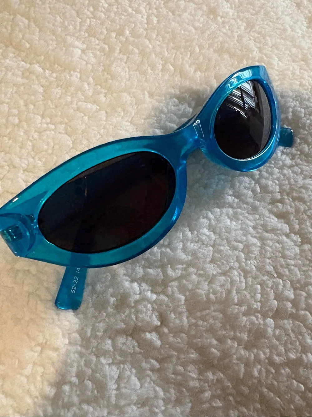 Authentic Le Specs Women's Lucite Blue Sunglasses